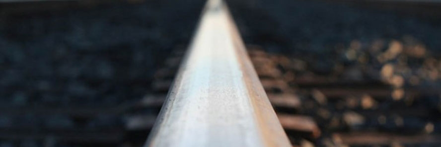 Putnički vlak naletio na autobus u zaleđu Kaštela