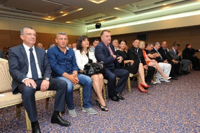 JAVNI POZIV za podnošenje prijedloga radi dodjele priznanja Općine Podstrana