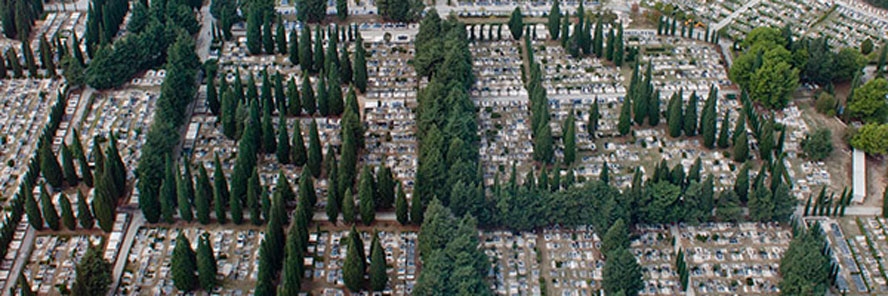 Split: s groba poznatog kipara ukrali brončani svijećnjak od 1,8 metara vrijedan 250 tisuća kuna