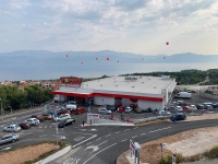 Tommy otvorio hipermarket u Supetru i 40 novih radnih mjesta