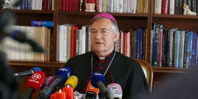 NADBISKUPIJA SPLITSKO-MAKARSKA Bilo bi mudro odgoditi krizme i pričesti do 15. svibnja