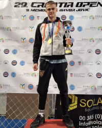 LUKA DANOLIĆ UZ TRI POBJEDE I ZLATNO ODLIČJE NA CROATIA OPENU OSVOJIO I PEHAR ZA SVEUKUPNO NAJBOLJEG NATJECATELJA CIJELOG TURNIRA U JUNIORSKOM UZRASTU!!!