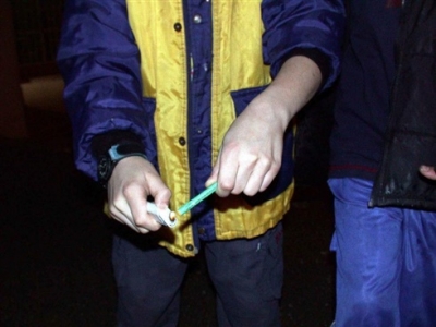 Tragedija: dječaku starom 14 godina amputirane obje šake, ima ozljede lica, očiju i sluha nakon eksplozije petarde