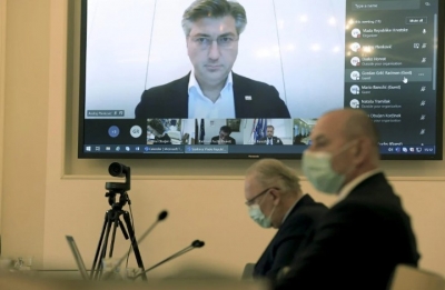 Na sjednici Vlade Plenković objavio: ‘Od idućeg tjedna nastava u svim srednjim školama - online‘